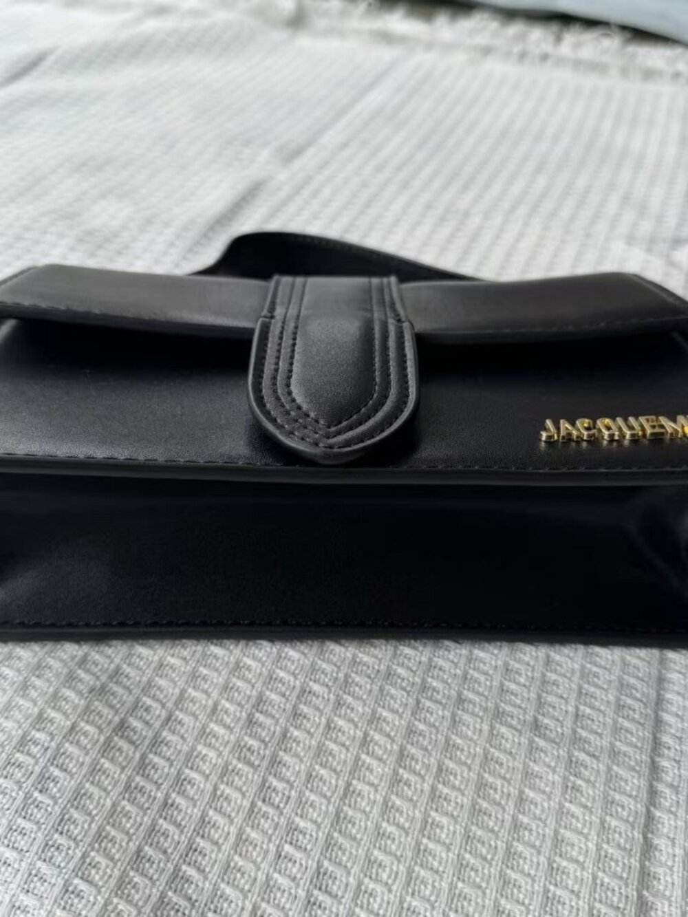 Jacquemus Le Grand Bambino Logo Plaque Small Tote Bag - Picture 5 of 7
